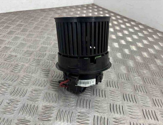 PEUGEOT 208 Peugeot 208 (2012-2015) Interior Heater T1013140A 31450132