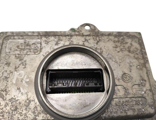 PEUGEOT 508 1 generation (2010-2020) Xenon Light Control Unit 32749886