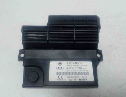 AUDI A8 D3/4E (2002-2010) Jaudas sadales kaste 4E0907280A 27527089