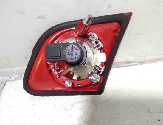 VOLKSWAGEN Passat B6 (2005-2010) Aizmugurējais kreisais lukturis bagāžniekā 3C5945093F 27536192