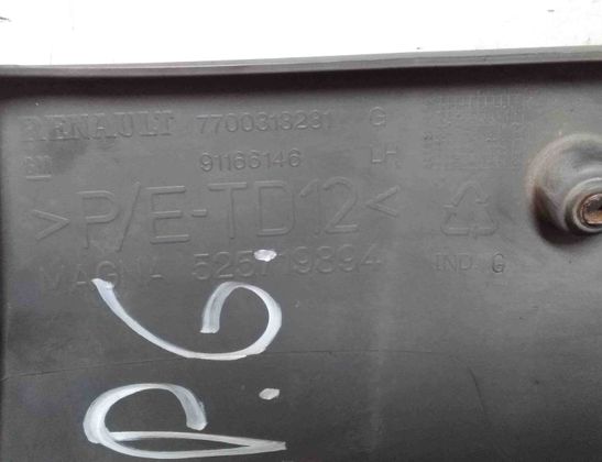 OPEL Vivaro A (2002-2006) Rear Bumper Left Side Corner 7700313231G 27579384