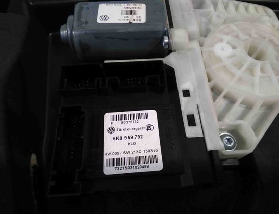 VOLKSWAGEN Golf 6 generation (2008-2015) Priekšējo labo durvju logu pacēlājs 6K2837729P 27580759