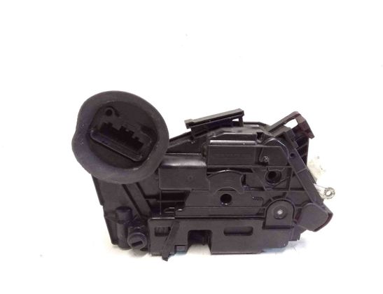 VOLKSWAGEN Golf 6 generation (2008-2015) Aizmugurējo kreiso durvju slēdzene 5K4839015H 27642939