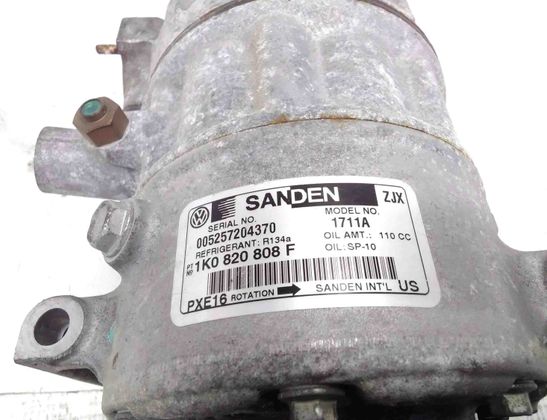 VOLKSWAGEN Beetle 3 generation (2012-2020) Air Condition Pump 1K0820808F 27698016
