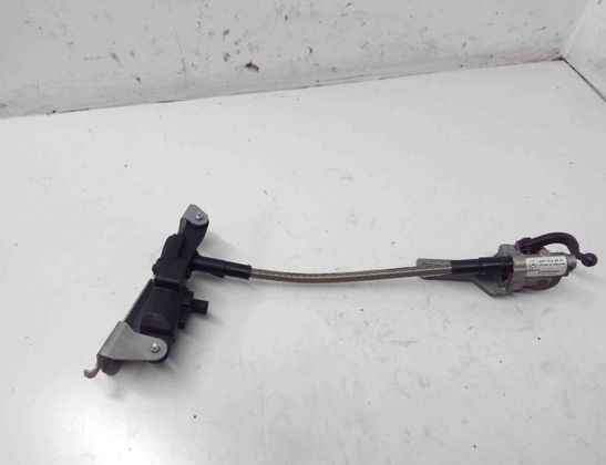 MERCEDES-BENZ R-Class W251 (2005-2017) Электрический (фортки) мотор открывания A2518201942 27698779