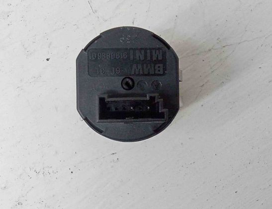 BMW 3 Series E90/E91/E92/E93 (2004-2013) SRS Switch 9196886 28693986