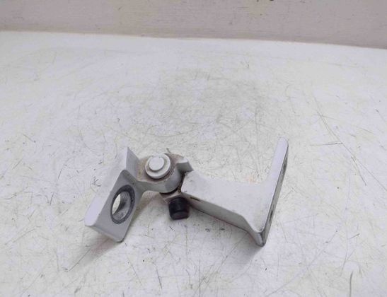 VOLKSWAGEN Passat B7 (2010-2015) Aizmugurējo kreiso durvju eņģes 8V5833403C 28698718