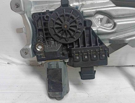 OPEL Zafira B (2005-2010) Стеклоподъемник передней правой двери 13132435RH 28704609