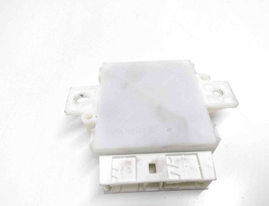 MERCEDES-BENZ C-Class W204/S204/C204 (2004-2015) Pārkingsensoru vadības bloks A2049009201 28717494