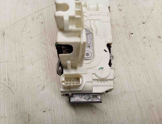 MERCEDES-BENZ C-Class W204/S204/C204 (2004-2015) Front Right Door Lock A0997200635 28717952