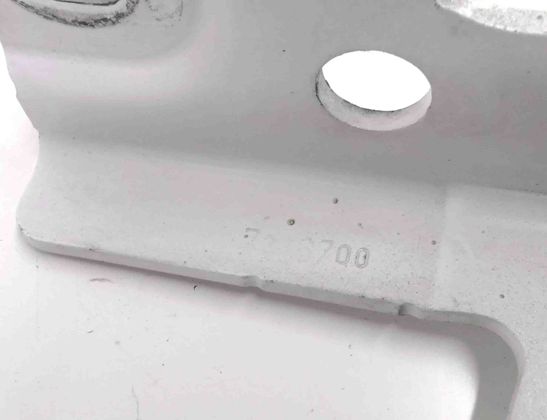 BMW 5 Series E39 (1995-2004) Front Right Bonnet Hinge 13989610 28723357