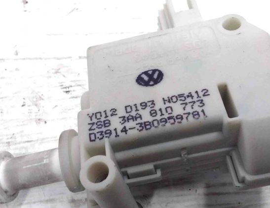 VOLKSWAGEN Passat B8 (2014-2023) Fuel Tank Cover Lock 3AA010773 28725930