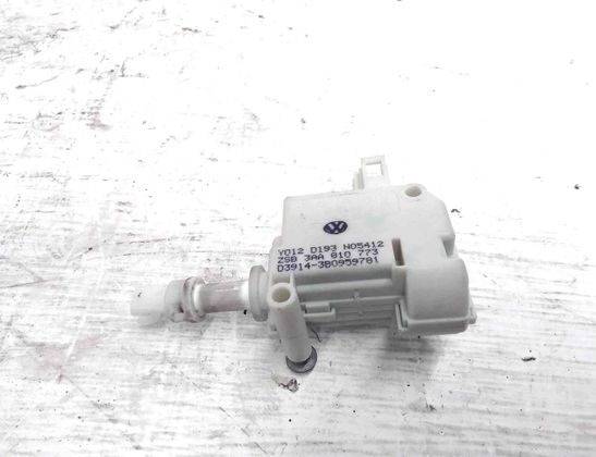 VOLKSWAGEN Passat B8 (2014-2023) Fuel Tank Cover Lock 3AA010773 28725930