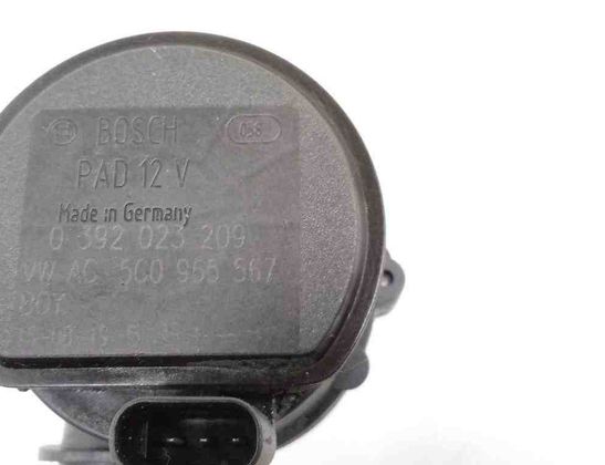 VOLKSWAGEN Passat B8 (2014-2023) Circulation Water Motor 5C0965567 31654089