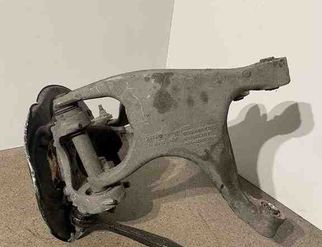 AUDI A8 D2/4D (1994-2002) Ступица задняя левая 8K0505323H,4H0505435D,8R0505311F 32710067