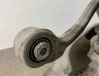 AUDI A8 D2/4D (1994-2002) Ступица задняя левая 8K0505323H,4H0505435D,8R0505311F 32710067