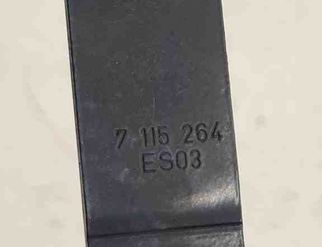 BMW 3 Series E90/E91/E92/E93 (2004-2013) Priekšējā kreisā pārsega eņģe 7115263,7115264 32711635