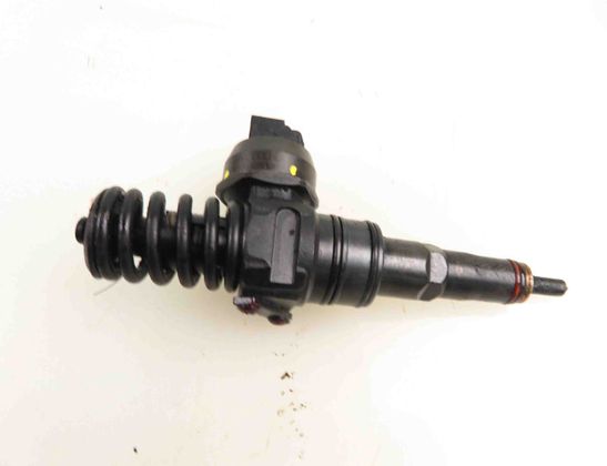 VOLKSWAGEN Passat B5 (1996-2005) Инжектор для масла 038130073BA,0414720216 31263143