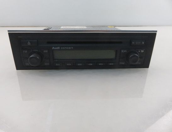 AUDI A4 B6/8E (2000-2005) Mūzikas atskaņotājs bez GPS/navigācijas 8E0057186X 32547982