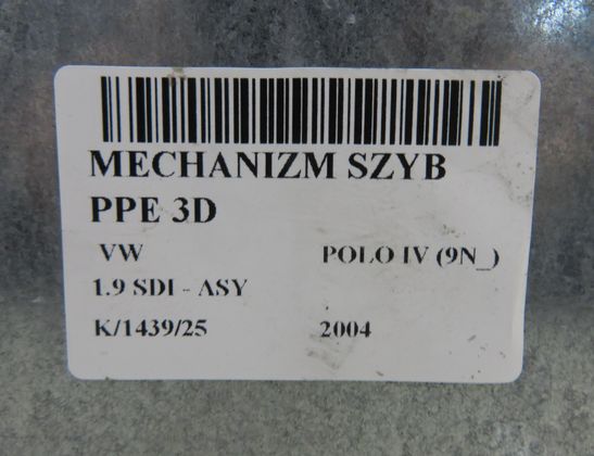 VOLKSWAGEN Polo 4 generation (2001-2009) Стеклоподъемник передней правой двери 6Q2959801A 32791538