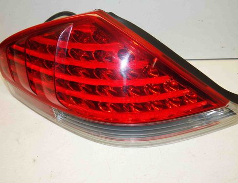BMW M6 E63/E64 (2004-2010) Rear Left Taillight 9177977 13889444