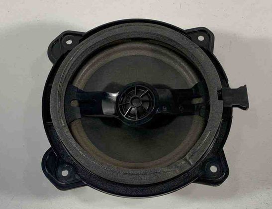 AUDI A3 8P (2003-2013) Aizmugurējo labo durvju skaļrunis 8H0035411 30672650