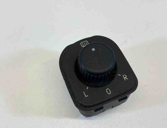 VOLKSWAGEN Passat B7 (2010-2015) Spoguļa regulēšanas slēdzis 1K0959565F 30674351