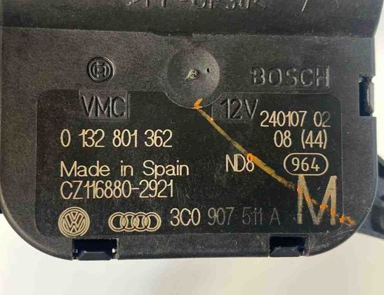 VOLKSWAGEN Golf 8 generation (2019-2023) Клапаны управления внутренним подогревом 3C0907511A 30676329