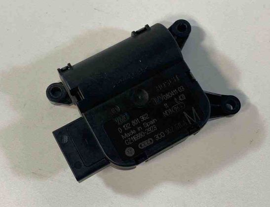 VOLKSWAGEN Golf 8 generation (2019-2023) Клапаны управления внутренним подогревом 3C0907511A 30676330