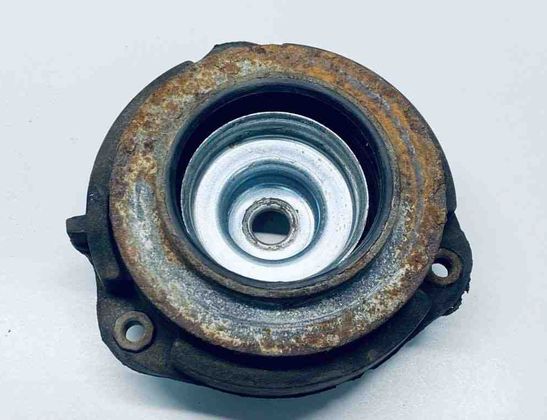 VOLKSWAGEN Golf Plus 2 generation (2009-2014) Priekšējā kreisā amortizatora kronšteins 1K0412331C 30676792