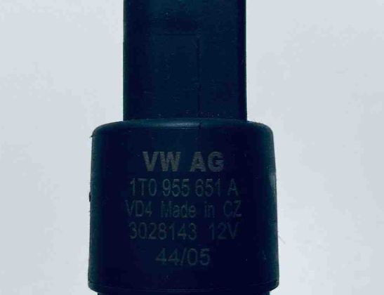 AUDI A6 C6/4F (2004-2011) Mazgātāja tvertnes motorīts 1T0955651A 30682464