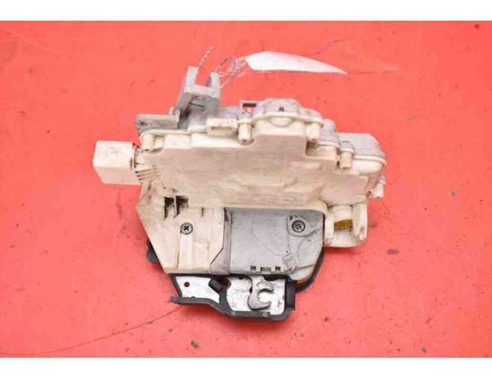 AUDI A6 allroad C6 (2006-2011) Front Left Door Lock 4F1837015 25395386