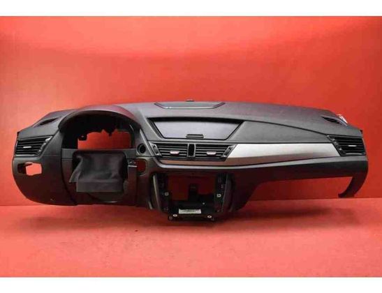 BMW X1 F48/F49 (2015-2023) Dashboard 27678639