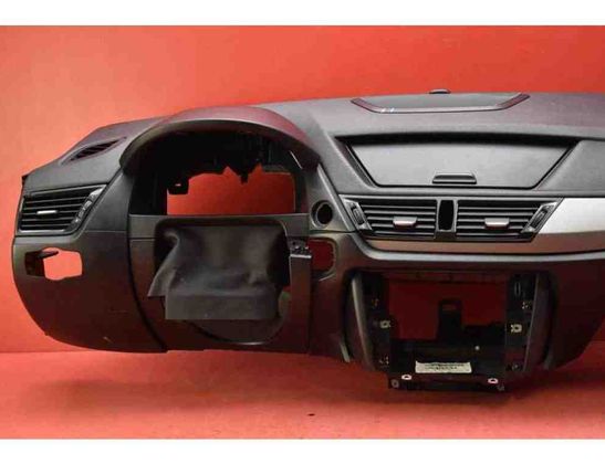 BMW X1 F48/F49 (2015-2023) Dashboard 27678639
