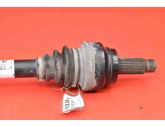 BMW X5 F15 (2013-2018) Aizmugurējā kreisā pusass P860983802 31884563