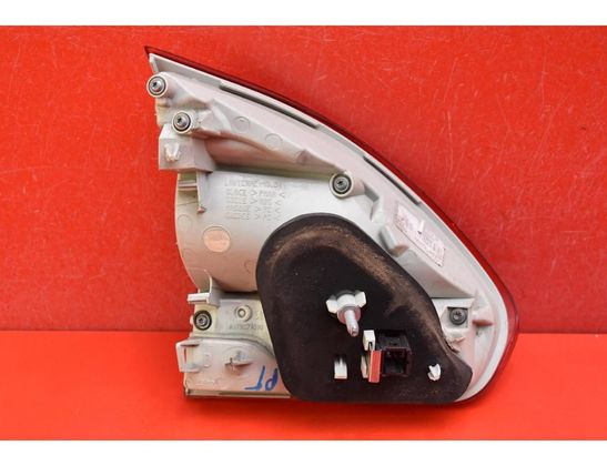 PEUGEOT 2008 1 generation (2013-2020) Aizmugurējais labais lukturis 9678074580 32568547