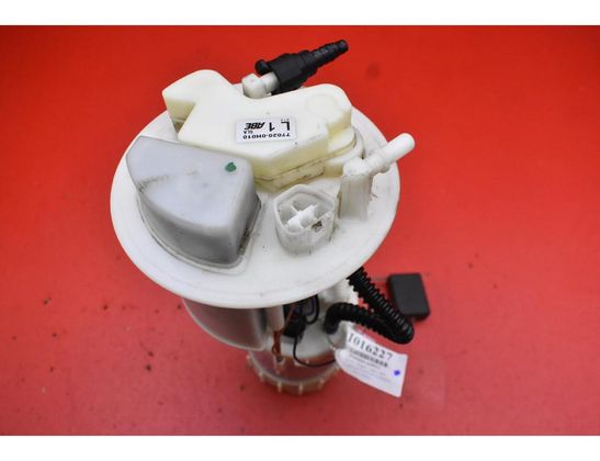 TOYOTA Aygo 1 generation (2005-2014) Fuel Pump 77020-0H010 32737647