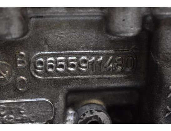 PEUGEOT 308 T7 (2007-2015) Dzinēja cilindra galva 9655911480 32745957