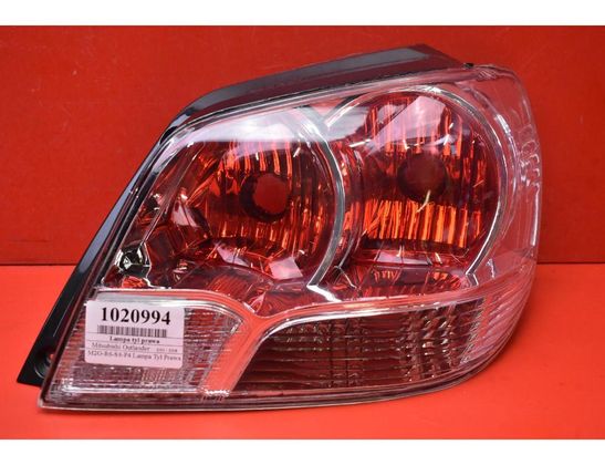 MITSUBISHI Outlander 1 generation (2001-2008) Aizmugurējais labais lukturis 32837844