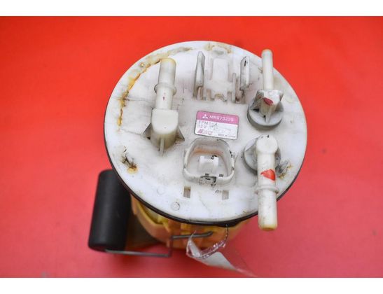 MITSUBISHI Outlander 1 generation (2001-2008) Degvielas sūknis MR573235 32837848