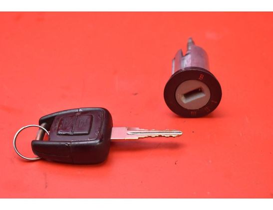OPEL Astra G (1998-2009) Aizdedzes atslēga 32929038
