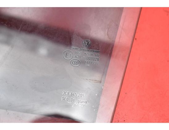 VOLKSWAGEN Passat CC 1 generation (2008-2017) Rear Left Door Window 33011072
