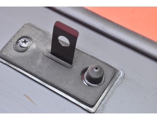 FORD Transit Aizmugurējais kreisais durvju stikls 33020431