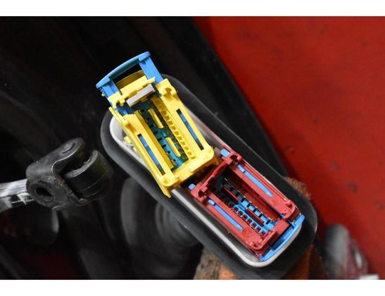 PEUGEOT 308 T9 (2013-2021) Front Left Door 33080901