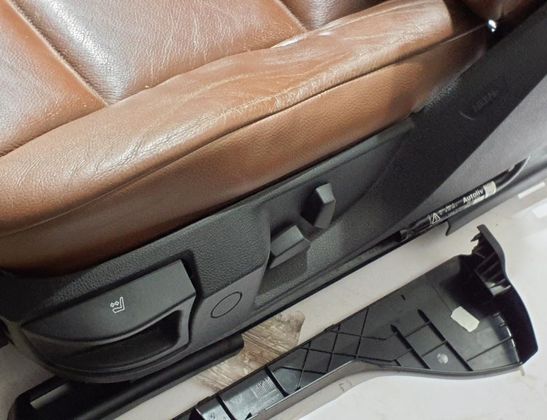 BMW 5 Series F10/F11 (2009-2017) Interjera / salona komplekts 32398817