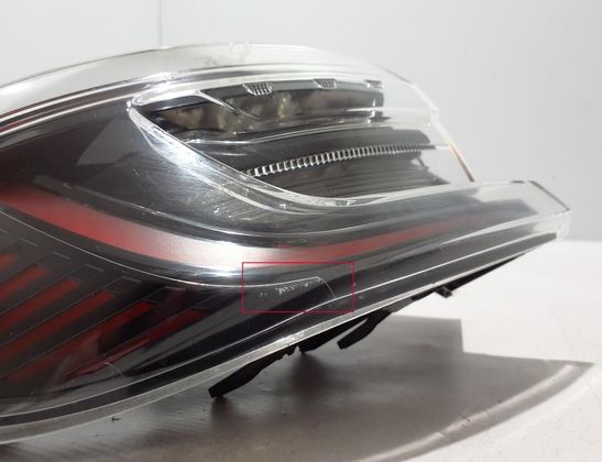 RENAULT Clio 5 generation (2019-2023) Rear Left Taillight 265558726R 32816173