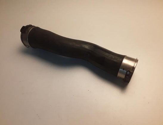 BMW 5 Series F10/F11 (2009-2017) Starpdzesētāja / interkūlera truba 7810614 33037548