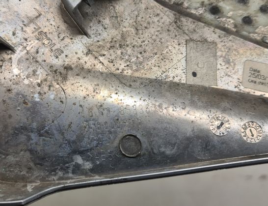 BMW R 1200 Labās puses plastmasa 8533660,46638533660,8533678,46638533678 32837271