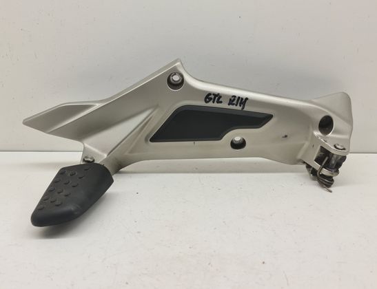 BMW K Rear right side footrest peg hanger 7728224,46717728224 32843665