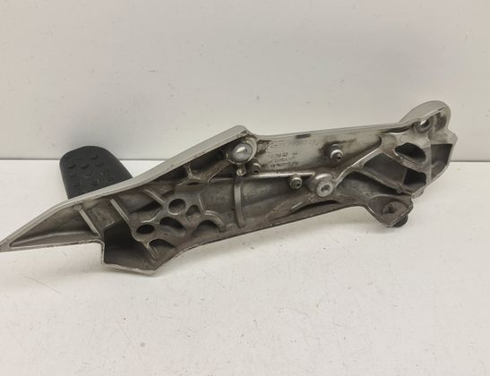 BMW K Rear left side footrest peg hanger 7728223,46717728223 32843684